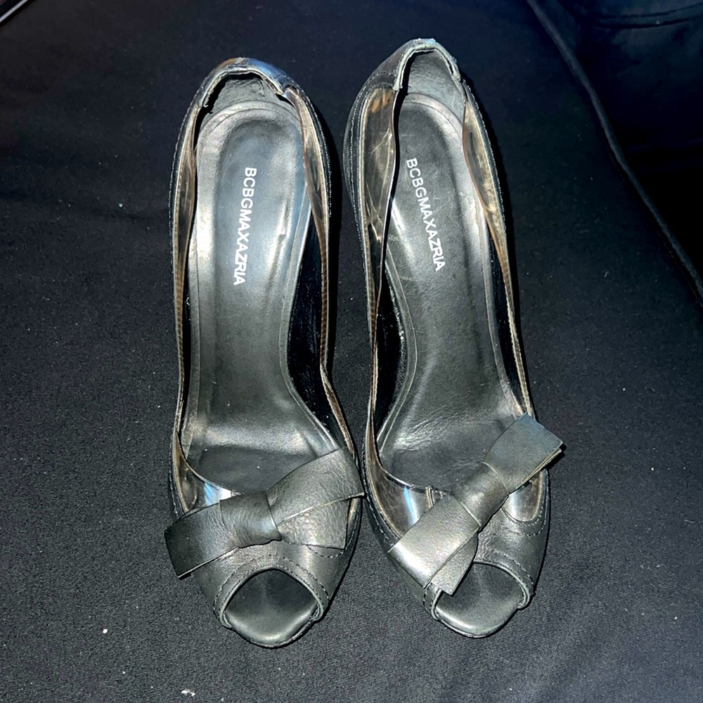 EUC BCBG Max Azria Peep 👀 Toe Pumps